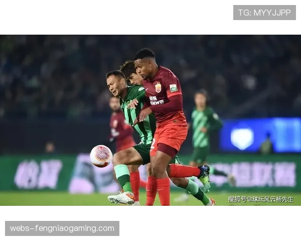 上海海港vs浙江队半场战罢，武磊凌空抽射助球队1-0领先